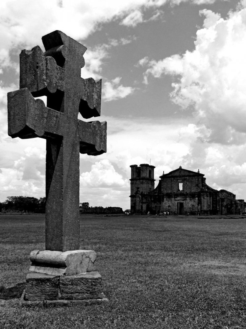 rio grande do sul são miguel das missões ruínas jesuítas  cruz ruínas sao miguel ruinas jesuitas  