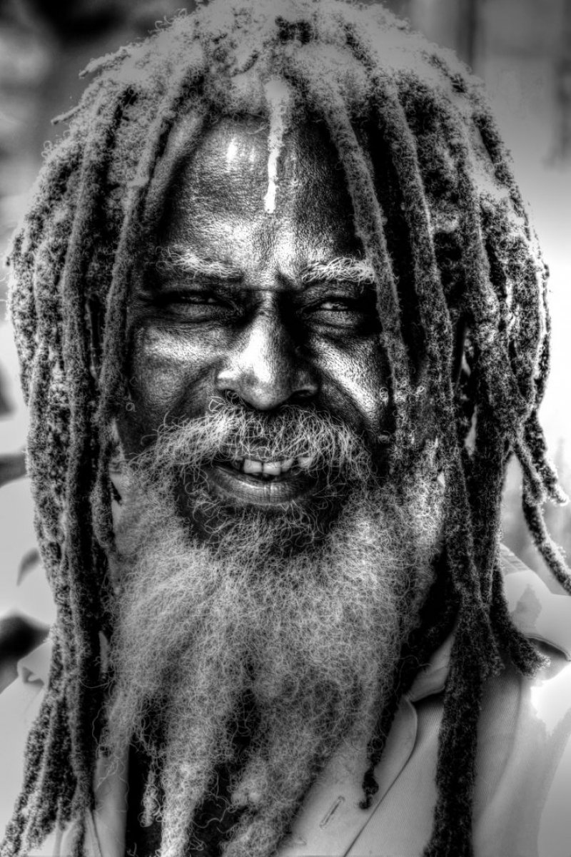 Caribe Antilhas nativo pessoa homem negro dreads 