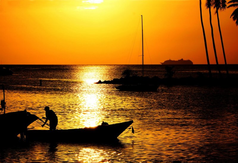 Caribe Antilhas mar barco paisagem por do sol por-do-sol entardecer pescador pesca