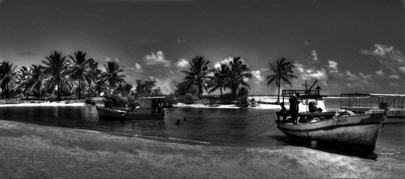 praia nordeste pescador pescadores barco paisagem 