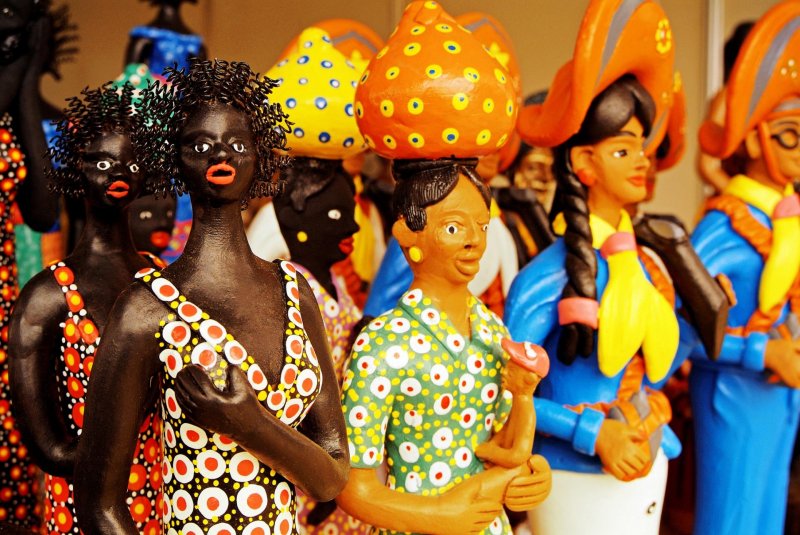 Baianas Bahia Brasil Escultura Boneca Tradição Artesanato Nordeste Negras Carnaval Popular Cerâmica Cangaceiras Cultura Morenas nordestino brasil