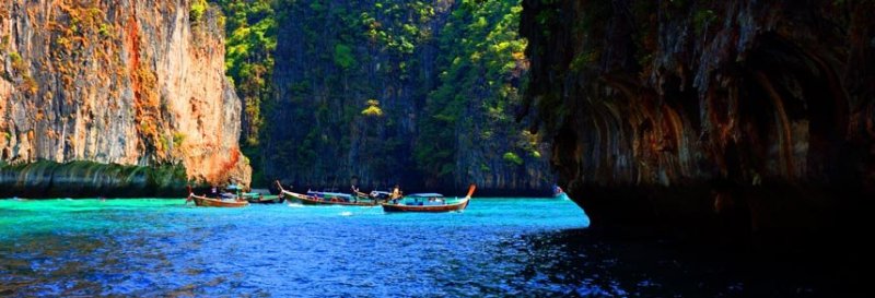 Tailândia koh phi phi montanha morro Ásia férias costa tropical tailândia trópicos baía erão parque mar água oceano turista destino paraíso praia  turismo paisagem rocha barco barcos